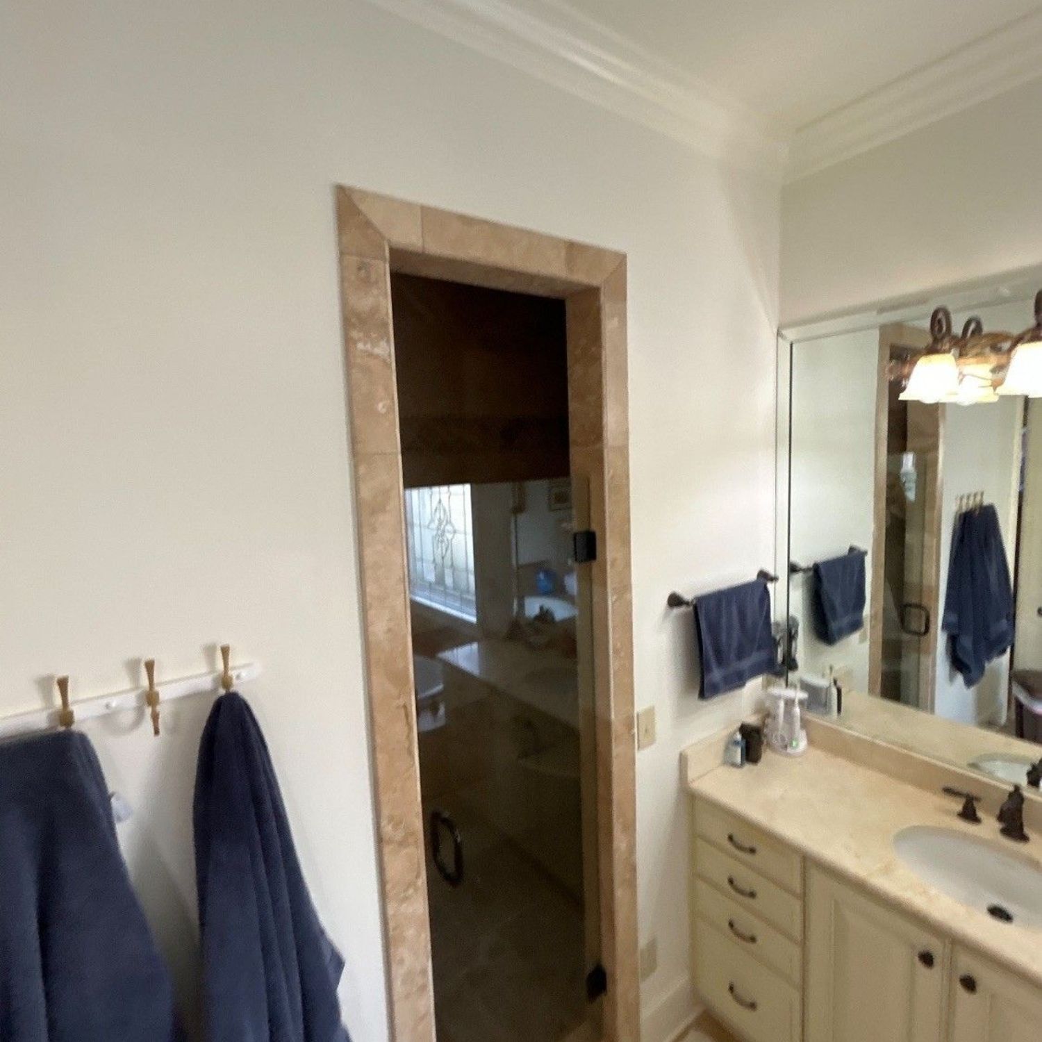 bathroom-remodeling-gallery-before2